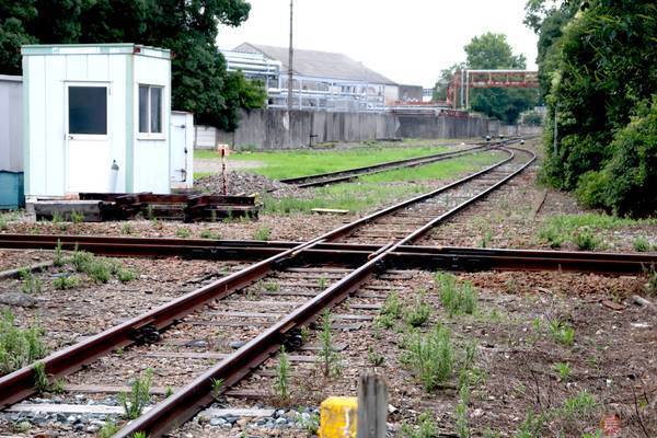 名古屋港の「ローカル線」名鉄築港線に乗る 日中の運行本数はゼロでも重要路線