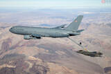 「空自の新型空中給油機KC-46A 見た目変わらぬ従来機KC-767とはどこがどう別モノなのか」の画像2