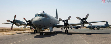 哨戒機の内装に見るお国柄 瀬取り監視で展開カナダ空軍CP-140「オーロラ」が機内公開