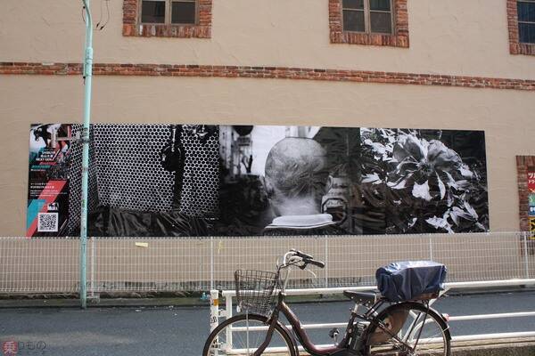 列車風が吹く駅構内で写真展！ 地下の東急渋谷駅、実物の信号機も登場