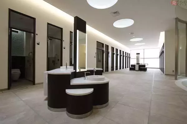 「忘れ物はありませんか」声で知らせる高速SA・PAのトイレ 忘れ物対策が進化中