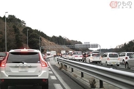 高速道路のトンネル信号機 赤は速やかに停止 黄色点滅はスピード落とし車間距離を エキサイトニュース