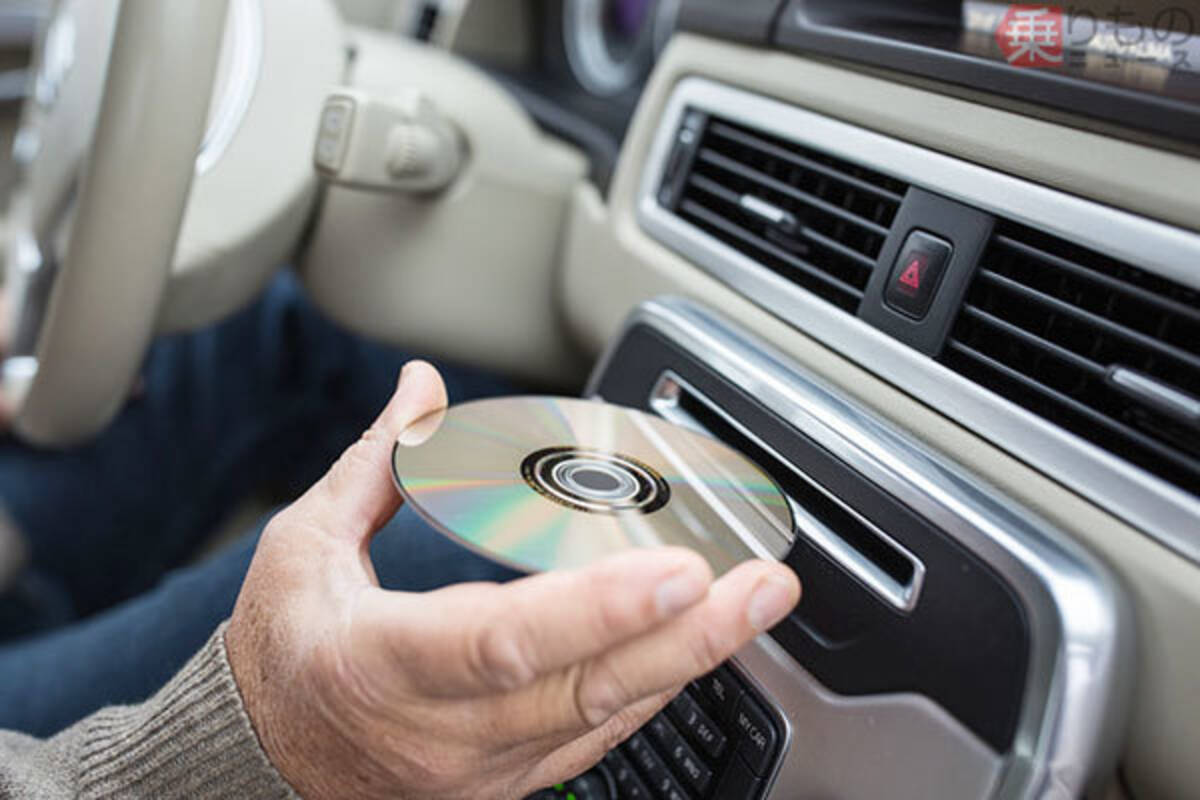 新車から消えるcd Dvdプレーヤー もはや不要なのか 新型 カローラ にもなし 19年9月22日 エキサイトニュース