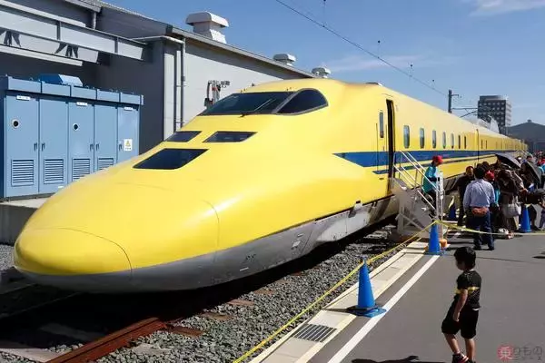 「ドクターイエロー車内へ JR東海・浜松工場「新幹線なるほど発見デー」に行った」の画像