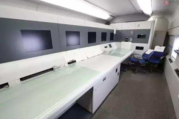「ドクターイエロー車内へ JR東海・浜松工場「新幹線なるほど発見デー」に行った」の画像