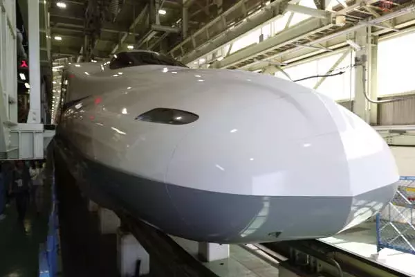 「ドクターイエロー車内へ JR東海・浜松工場「新幹線なるほど発見デー」に行った」の画像