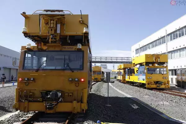 「ドクターイエロー車内へ JR東海・浜松工場「新幹線なるほど発見デー」に行った」の画像
