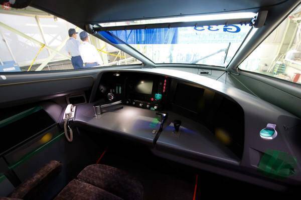 ドクターイエロー車内へ JR東海・浜松工場「新幹線なるほど発見デー」に行った