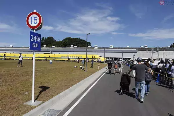 「ドクターイエロー車内へ JR東海・浜松工場「新幹線なるほど発見デー」に行った」の画像