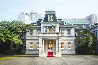 旧竹田宮邸「貴賓館」見学コースを新設 年末年始は97コース運行 はとバス