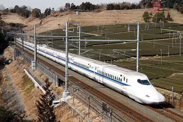 東海道新幹線の座席 3人に2人が「山側」選択 理由は富士山以外にもさまざま