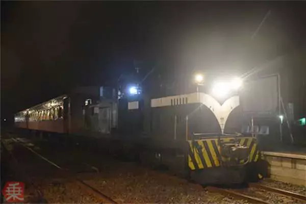 津軽鉄道の「ストーブ列車」夕夜間に特別運行 車内で「津軽の冬の味覚」提供