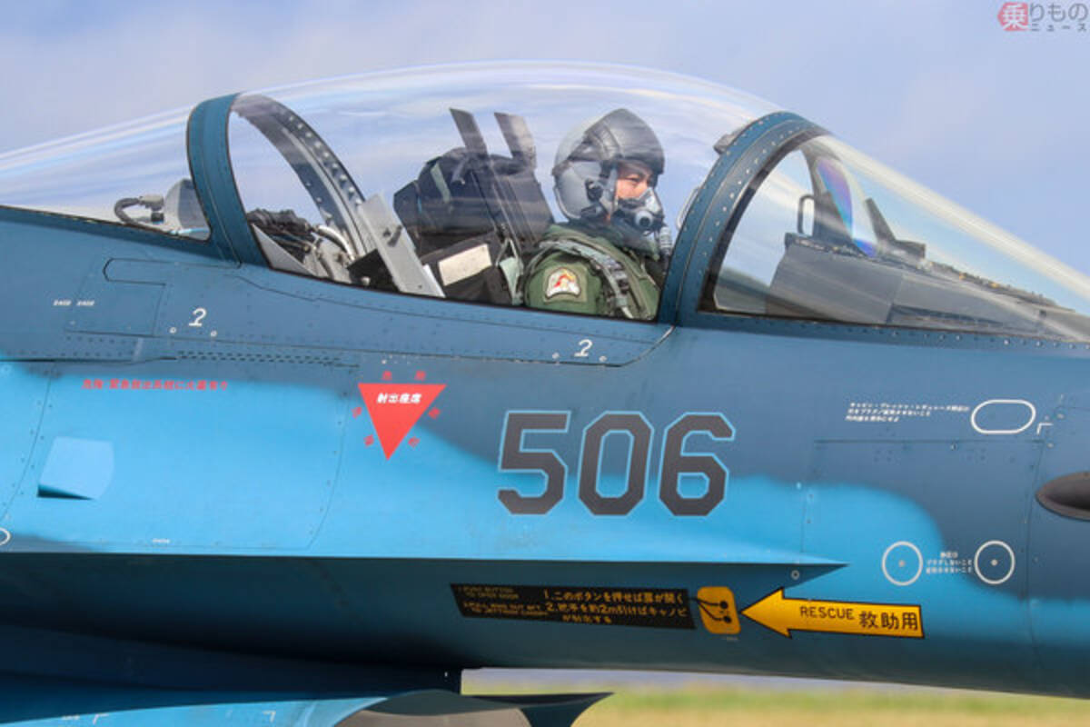 自衛隊の 航空ヘルメット とは 戦闘機とヘリでも違い鉄帽やバイク用とも大きく違う 19年12月6日 エキサイトニュース