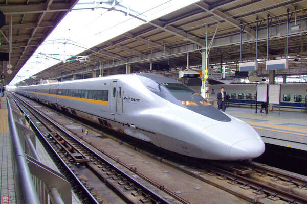 消えゆく「カモノハシ」700系新幹線 どんな車両だったのか？ 「新世代新幹線」の礎