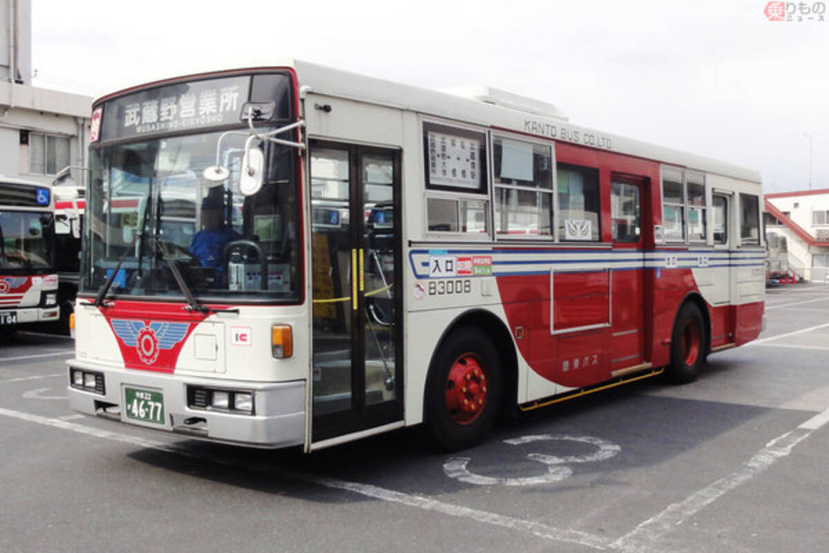 路線バス 3扉車 なぜ消えた 前扉に中扉に後扉 乗降スムーズなどメリットあるが 年3月30日 エキサイトニュース