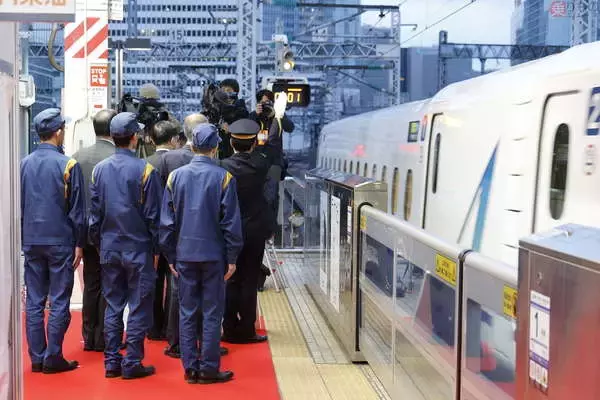 「「のぞみ12本ダイヤ」スタート 最高速度統一でなぜ運転本数増えるのか 所要時間も短縮」の画像