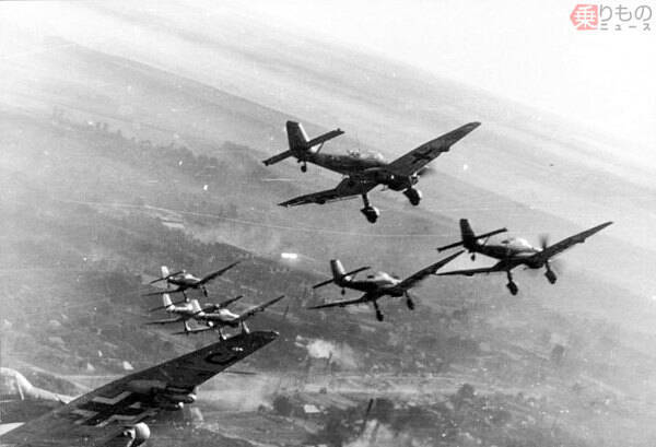 ついには自ら爆弾に WW2期ドイツの多様な要望に応えまくった注文の多い爆撃機「Ju88」