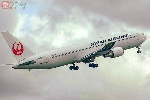 変幻自在すぎる 飛行機の主脚 上空でなぜ傾く 傾き方もいろいろ Jal機の場合 年7月3日 エキサイトニュース