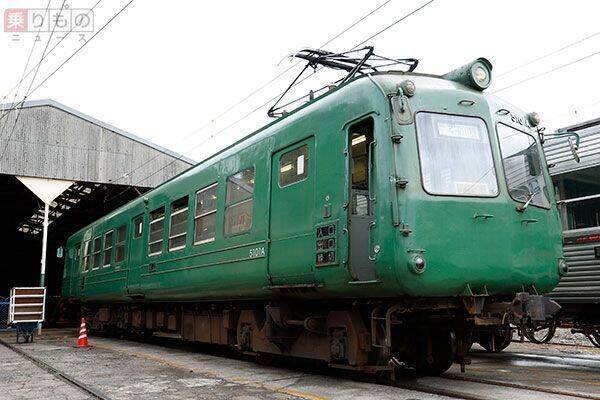 渋谷駅ハチ公前広場の電車「大館行き」に 秋田への移設控えた「青ガエル」そもそも何？
