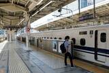 「ズラリ「のぞみ」コロナで延期「のぞみ12本ダイヤ」逆にコロナ対策で今日初実施のワケ」の画像2