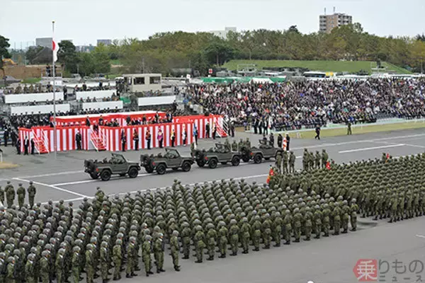 自衛隊「観閲式」20、21年は無観客開催へ 規模も縮小 その後は「検討」…？ 防衛省