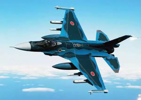 空自機と中国軍機が東シナ海で睨み合い 長崎の離島沖まで飛行した「怪しいプロペラ機」を捉えた画像が公開