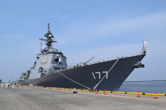 幹部？ 曹士？ 謎の階級「准尉」ってどんな人？ 大型護衛艦でも、わずか数人の激レア階級の正体とは