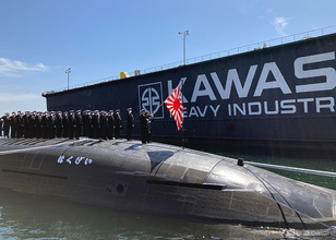 海自向け最新潜水艦「はくげい」就役 リチウムイオン電池搭載で高性能！ 川崎重工・神戸