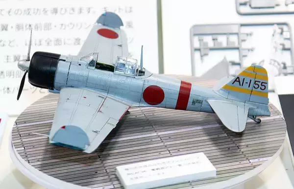 “究極の零戦プラモ”二一型でも登場！ 実機のような構造を再現！ 五二型と「全然違う！」驚愕の新規パーツ数