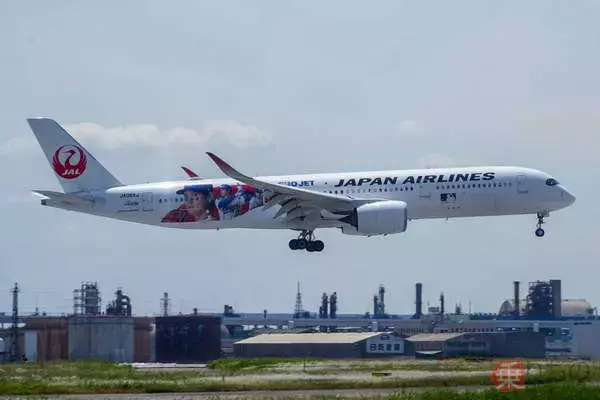 SHO撃!! JAL“大谷翔平ジェット”運航終了へ ラストフライトはいつ？ 左右で異なる「二刀流」特別塗装機