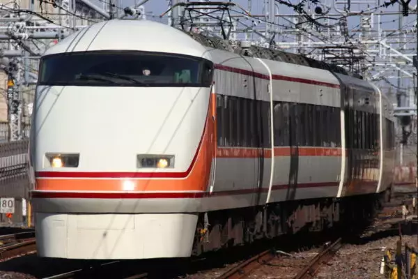 「多摩と日光を直結する特急」が今週運行へ 東武の豪華車両が“八王子”まで乗り入れ グリーン個室も
