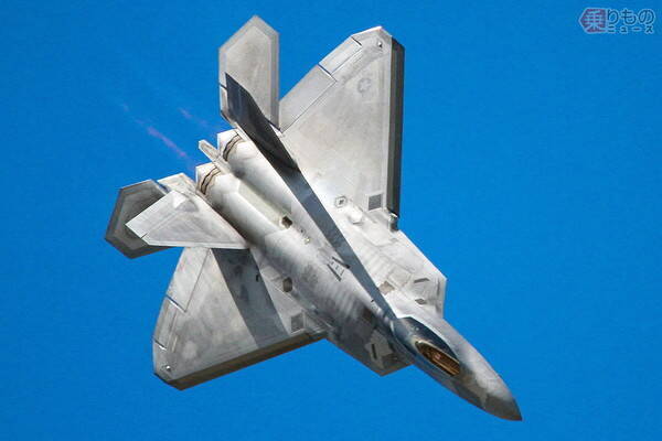 何が違うんですか!?「F-22とF-35どっちが強いか」米軍パイロットに聞いてみた「スマホと同じですよ」