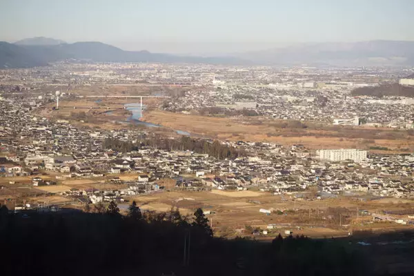 「あと10メーター、5メーター、停止!!」 国内唯一“異色のスイッチバック”体験が胸アツすぎる列車とは？