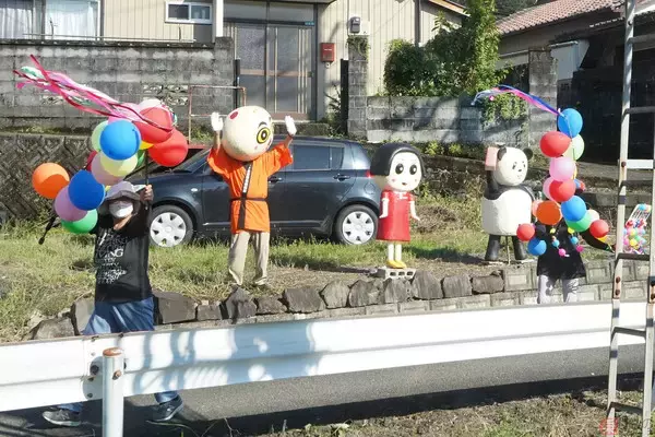 「キャラ立ちまくり観光列車「時代の夜明けのものがたり」に乗る 中は“宇宙船”そのワケは」の画像