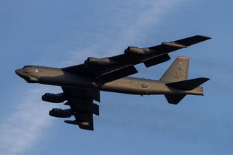 B-52が“墜落”米軍が公式発表 性能向上試験中に起きた事故か？“100年運用”計画に影響は？
