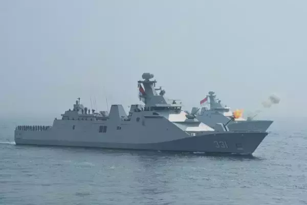 「なぜ最新型ではなく「艦齢40年の旧式艦」を欲しがるのか？ 海自“あさぎり型”にインドネシアが熱視線を送る切実な理由」の画像