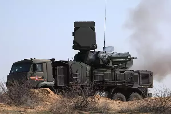 ロシアの新防空システム「機関砲やめた！ やっぱミサイル大量搭載で!!」ドローン対策用なのにどうして？