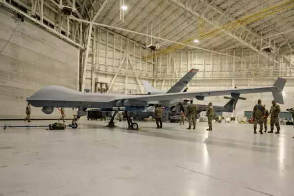 「「1機30億円のドローンはもう失えない」米軍で次世代UAV構想が始動！ “未来の無人機”に求める要素とは？」の画像