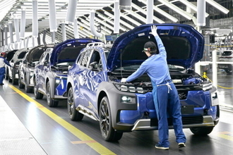 スバルが主力工場を「トヨタ流」に改造！ ガソリン車もEVも「止めない、時間を無駄にしない」で世界に打って出る