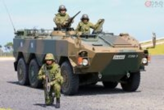 国産じゃダメだった？「自衛隊の新型装甲車」が外国製になったワケ 三菱＆コマツも新造したのに