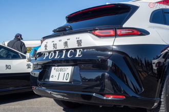 世界で唯一「クラウンスポーツ」パトカーの衝撃！ トヨタから異例の寄贈 “未来の警察車両”のプロトタイプか