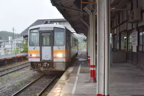 方針決定は2027春 終局を迎える「JR超赤字路線」結論先送り？ “次”を模索する動きも