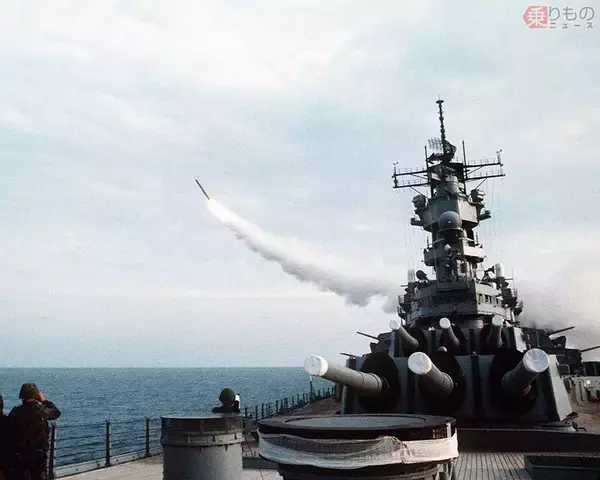 「トランプ大統領「自分の名の戦艦だ！」なぜ今さら？ レーザー＆レールガン搭載の「21世紀の軍艦」じつは“戦艦”と呼ぶに相応しいかも」の画像