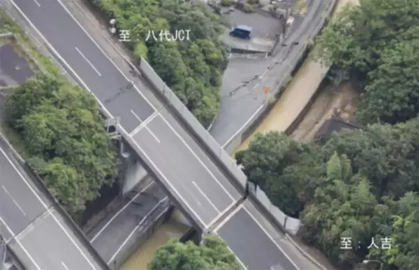 九州道 地震で“ズレた”橋桁を持ち上げる！「早期復旧」に向けた作業を映像公開「吊り上げじゃないんだ！」
