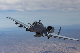 50年選手「A-10攻撃機」に異例の“延命改修”！ 新方式の空中給油に対応する動画を米空軍が公開