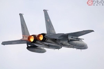 空自機とロシア軍機が近距離で「にらみ合い」 北方領土の“真上”を飛行した「怪しい機体」の画像を防衛省が公開