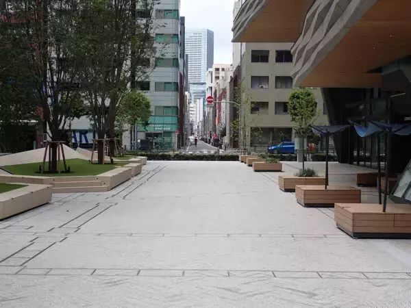 「東京のビジネス街の「新しい橋」がびっくりするほど地味なワケ 10年後に大化け？ 自ら建設した“大家”の狙い」の画像