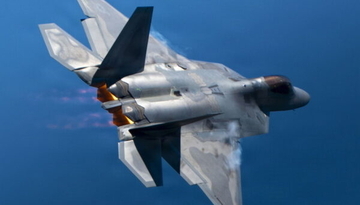 未来の戦闘機は飛行中に「変形」する!? 設計上の難題を解決する次世代戦闘機用エンジンの驚きの機能とは