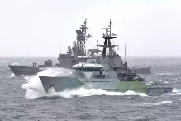 「武装貧弱、だからイイ！」世界が新ジャンル軍艦「OPV」を求めるワケ 海自も「さくら型」取得でようやく追いついた？