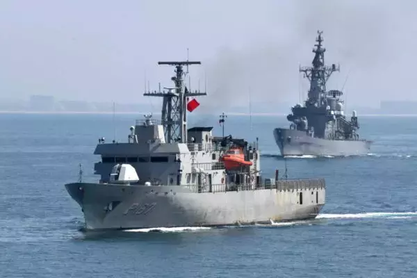 「「武装貧弱、だからイイ！」世界が新ジャンル軍艦「OPV」を求めるワケ 海自も「さくら型」取得でようやく追いついた？」の画像